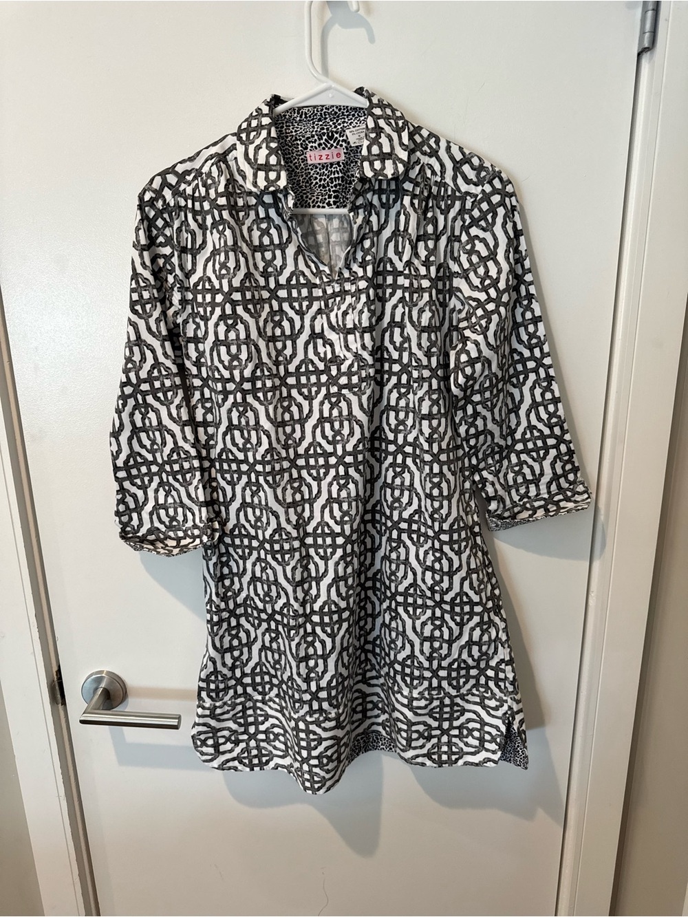 Tizzie Gray, Black & White Geometric Pattern Mini Dress Size Small